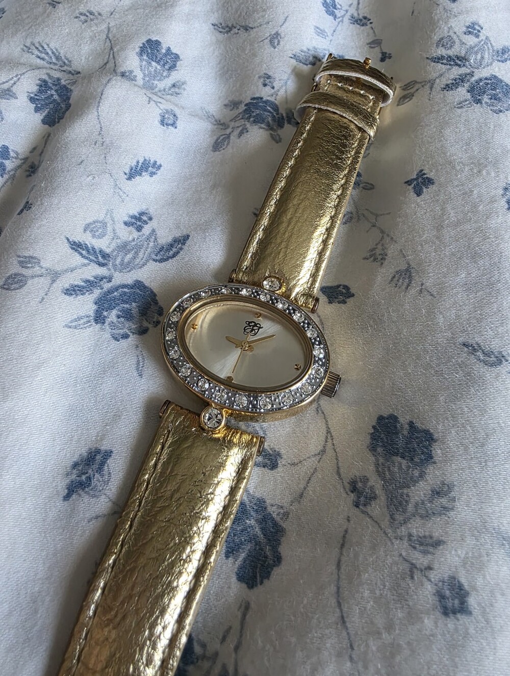 Elizabeth Taylor White Diamonds quartz wristwatch